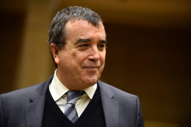 Arnaud Lagardère, PDG du groupe Lagardère,  devant la commission d'enquête sur la concentration des médias au Sénat à Paris le 17 février 2022