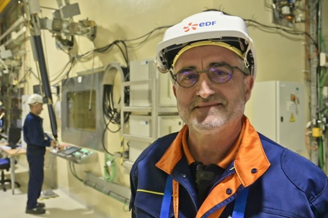 Philippe Fièvre, head of the materials and chemistry department of EDF's industrial department, at the Chinon nuclear power plant, on January 26, 2023 in Indre-et-Loire