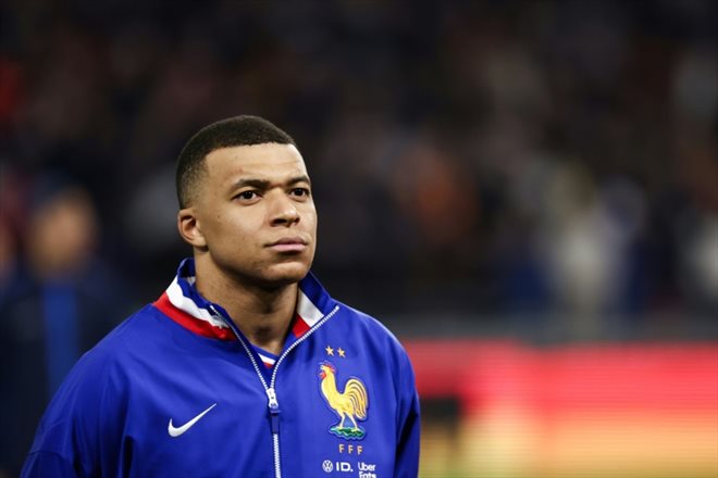 La star des Bleus Kylian Mbappé avant un match amical contre l'Allemagne, le 23 mars 2024 à Lyon