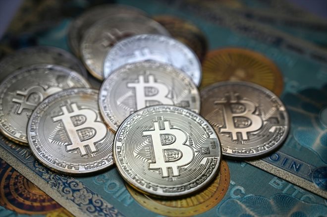 Durant près d'un mois et demi, la Haute Cour de justice britannique a examiné les affirmations de celui que ses détracteurs surnomment Faketoshi (pour faux Satoshi), qui revendiquait des droits de propriété intellectuelle sur ce livre blanc fondateur, ainsi que sur le code de la cryptomonnaie bitcoin