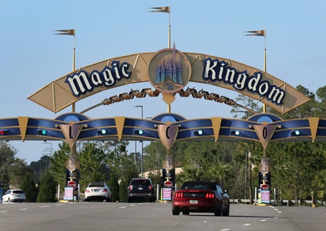 Une entrée de Disney World à Orlando, en Floride, en février 2023