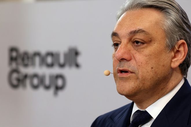 Le directeur général du groupe Renault, Luca de Meo, le 6 décembre 2023 à Boulogne-Billancourt, près de Paris