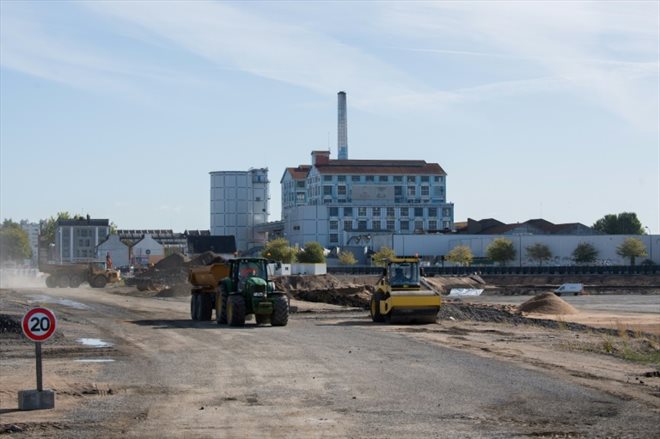 Le site de construction du futur CHU de Nantes, le 6 octobre 2021 en Loire-Atlantique