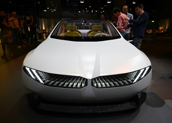 German car manufacturer BMW presents its Neue Klasse project, an electric car concept, on September 2, 2023 on the eve of the opening of the Munich motor show