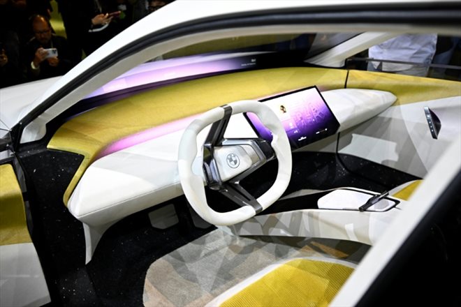 L'intérieur du projet Neue Klasse, un concept de voiture électrique, présenté par BMW, le 2 septembre 2023 à la veille de l'ouverture du salon automobile de Munich