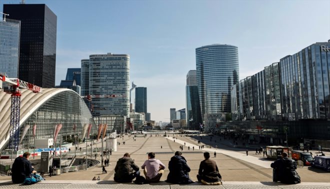 La Défense, un quartier situé sur les territoires des communes de Puteaux, Courbevoie, Nanterre et La Garenne-Colombes, le 23 mars 2021