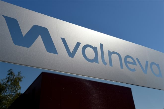 Le groupe pharmaceutique franco-autrichien Valneva a reçu de la Commission européenne un avis d'intention de résiliation de l'accord de fourniture de son vaccin contre le Covid-19